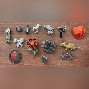 Assorted Brooch & Pin Lot – 14 Pieces Mixed Styles